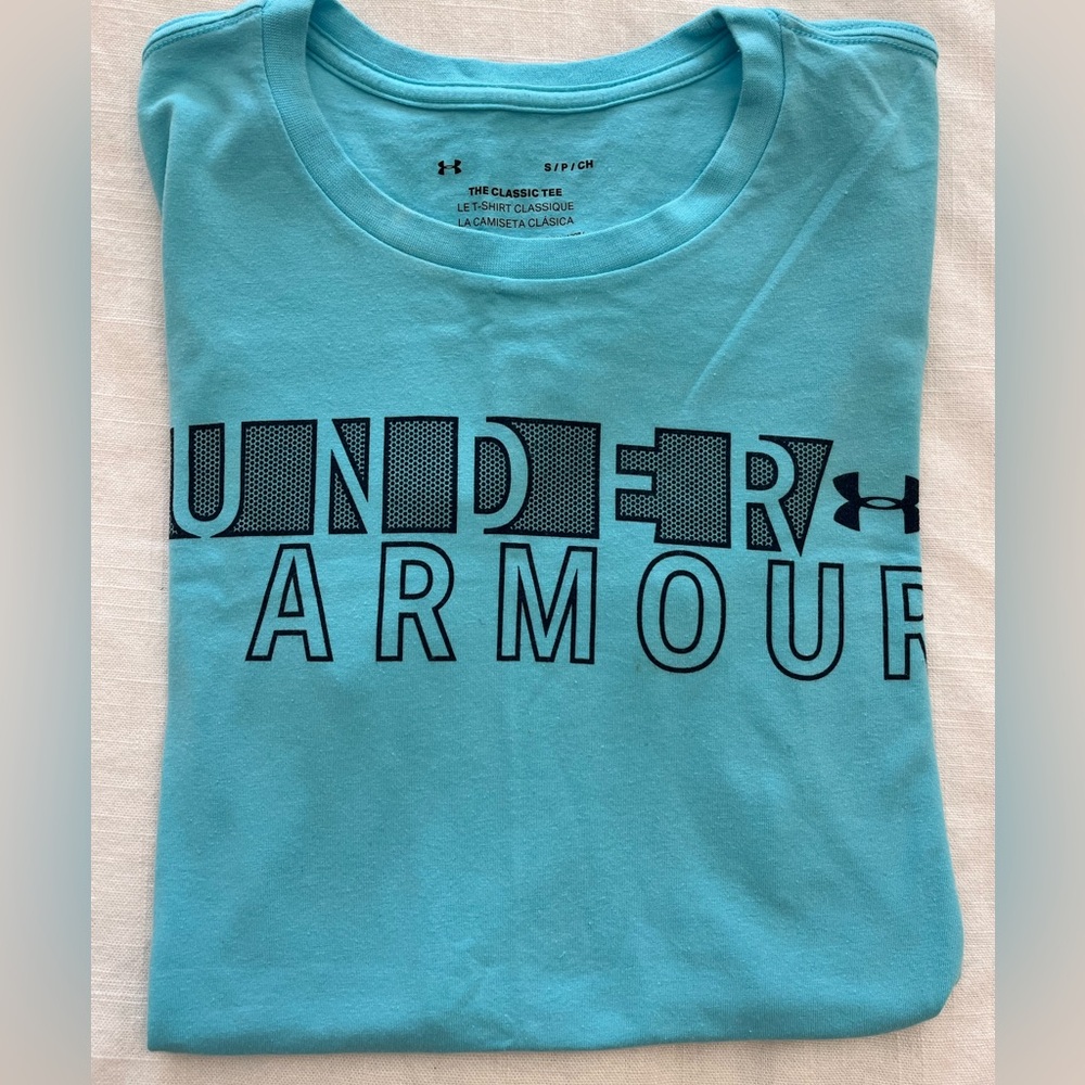 Under Armour womens tee shirt - small